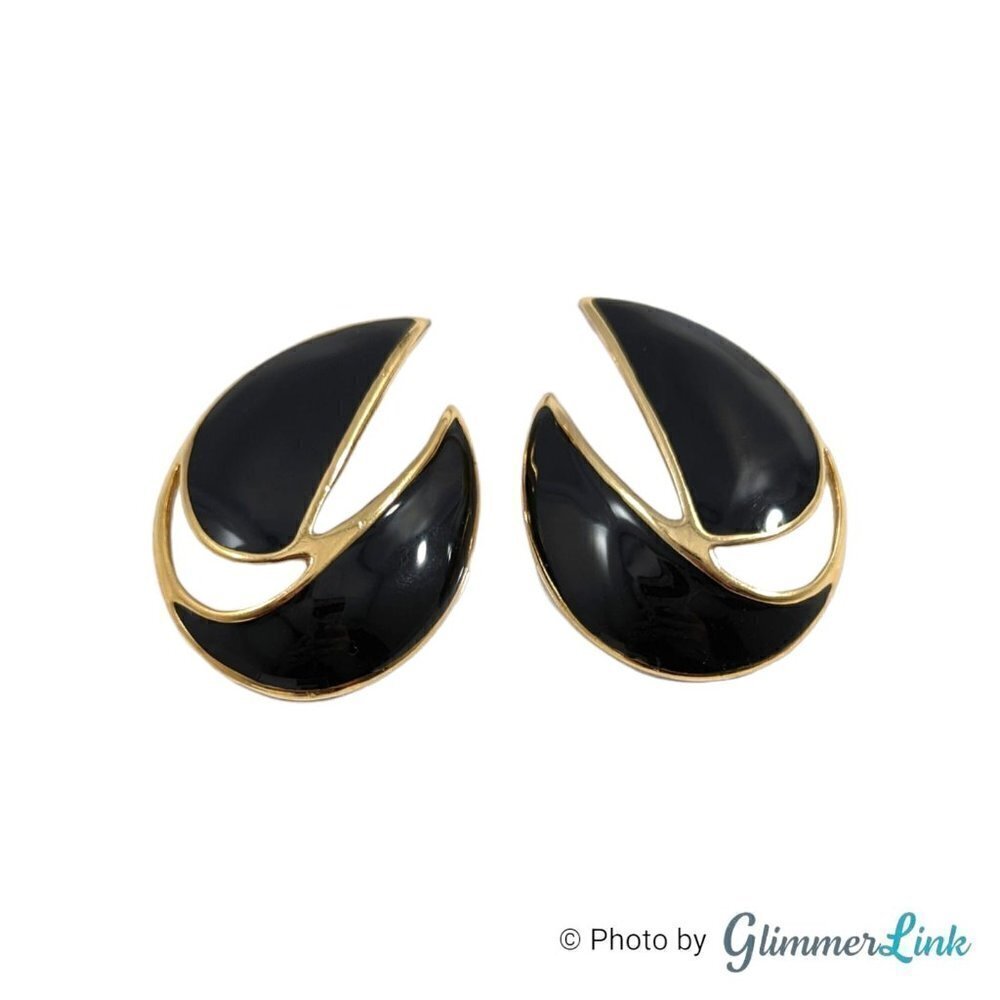 VTG 80s 90s Trifari TM Black Enamel Teardrop Crescent Pierced Gold Tone Earrings